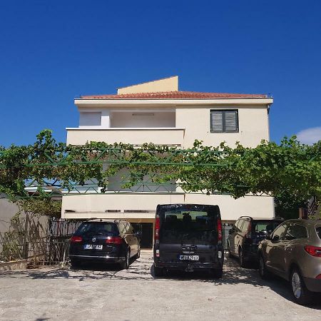 Apartment Lavanda Starigrad Paklenica Eksteriør billede
